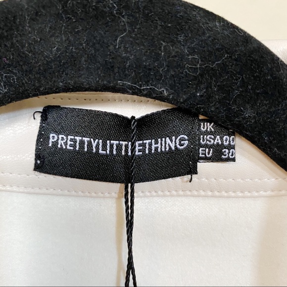 PRETTY LITTLE THING Petite Cream Oversized Dress - Picture 4 of 11